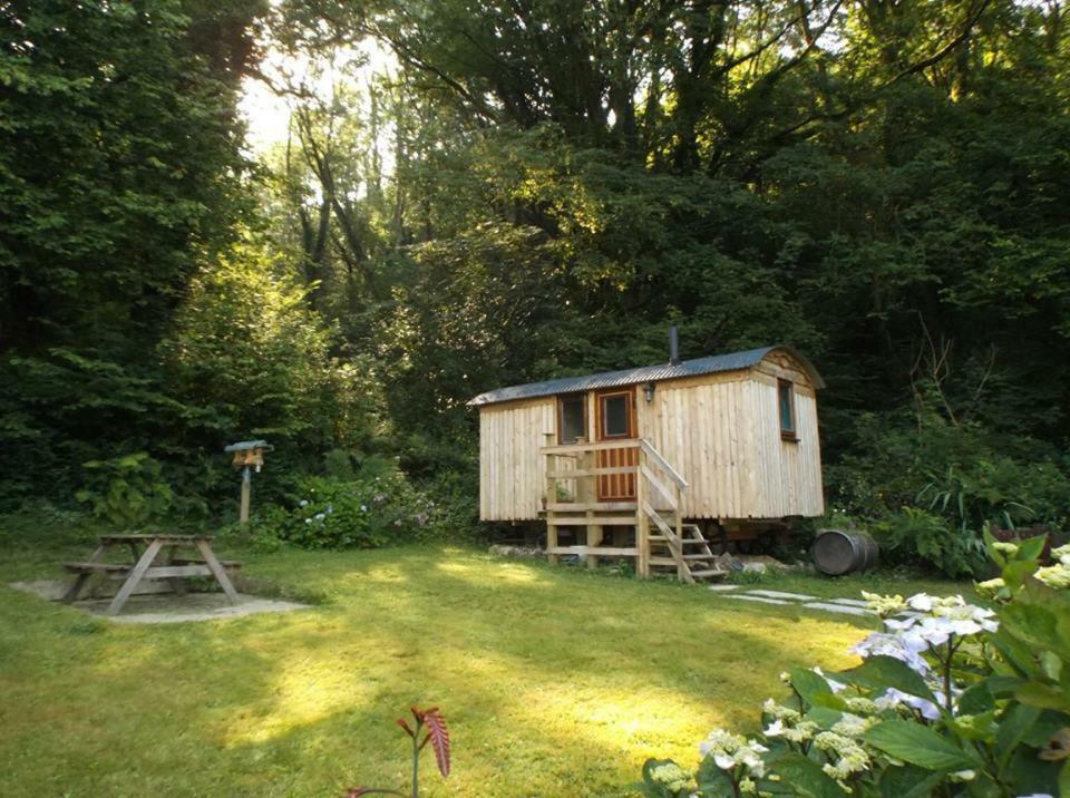 'morris' The Shepherd's Hut And Woodland Hot Tub Experience